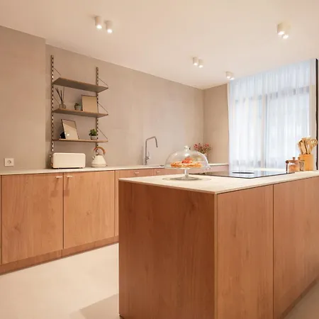 Apartment Stylish & Spacious Flat Near The By Hostwise Matosinhos (Porto)